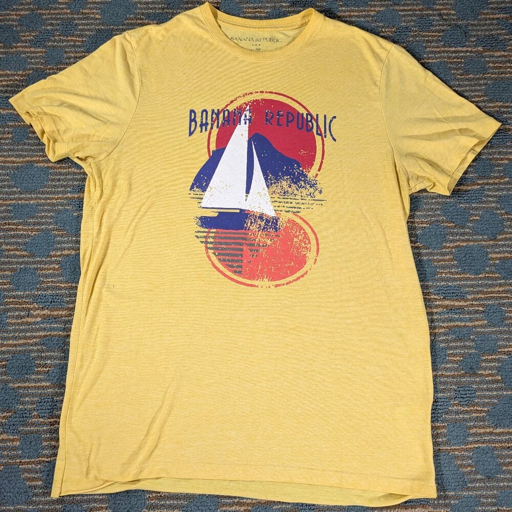 Vintage Banana Republic Yellow Sailboat Graphic Tee Men's  L